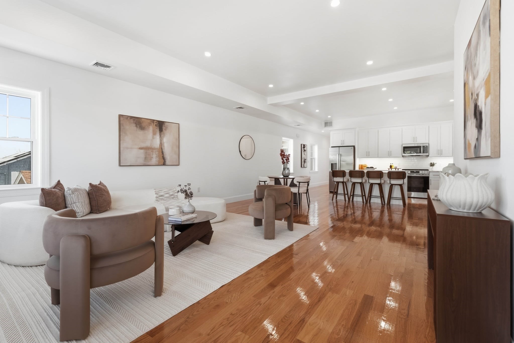 59 Larkin St # 2 Property Photo 1