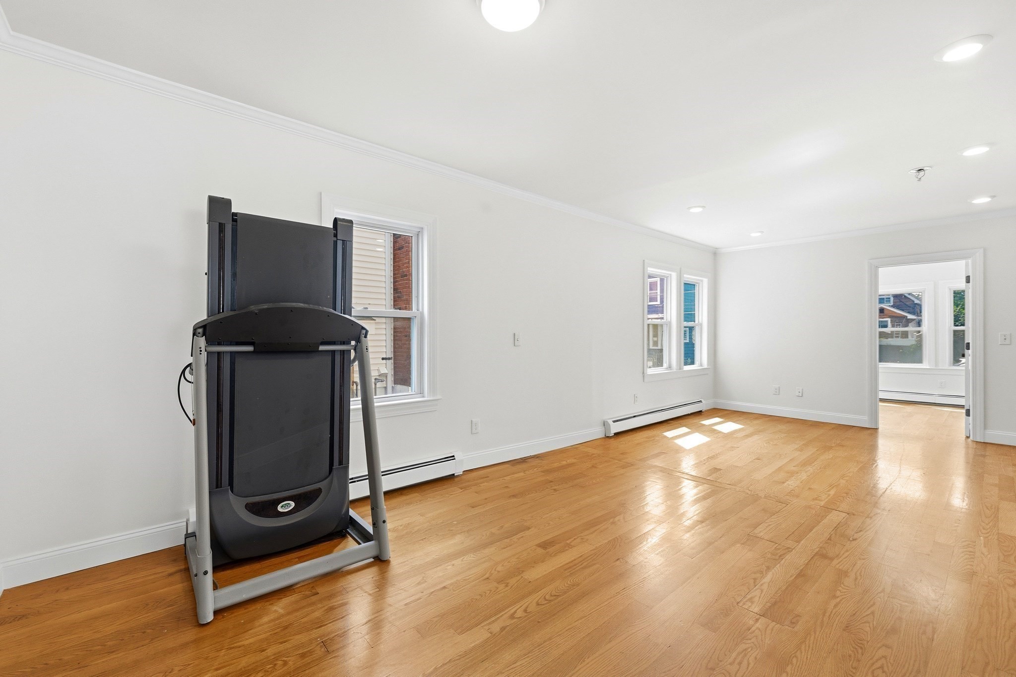 23 Thorndike St Property Photo 5