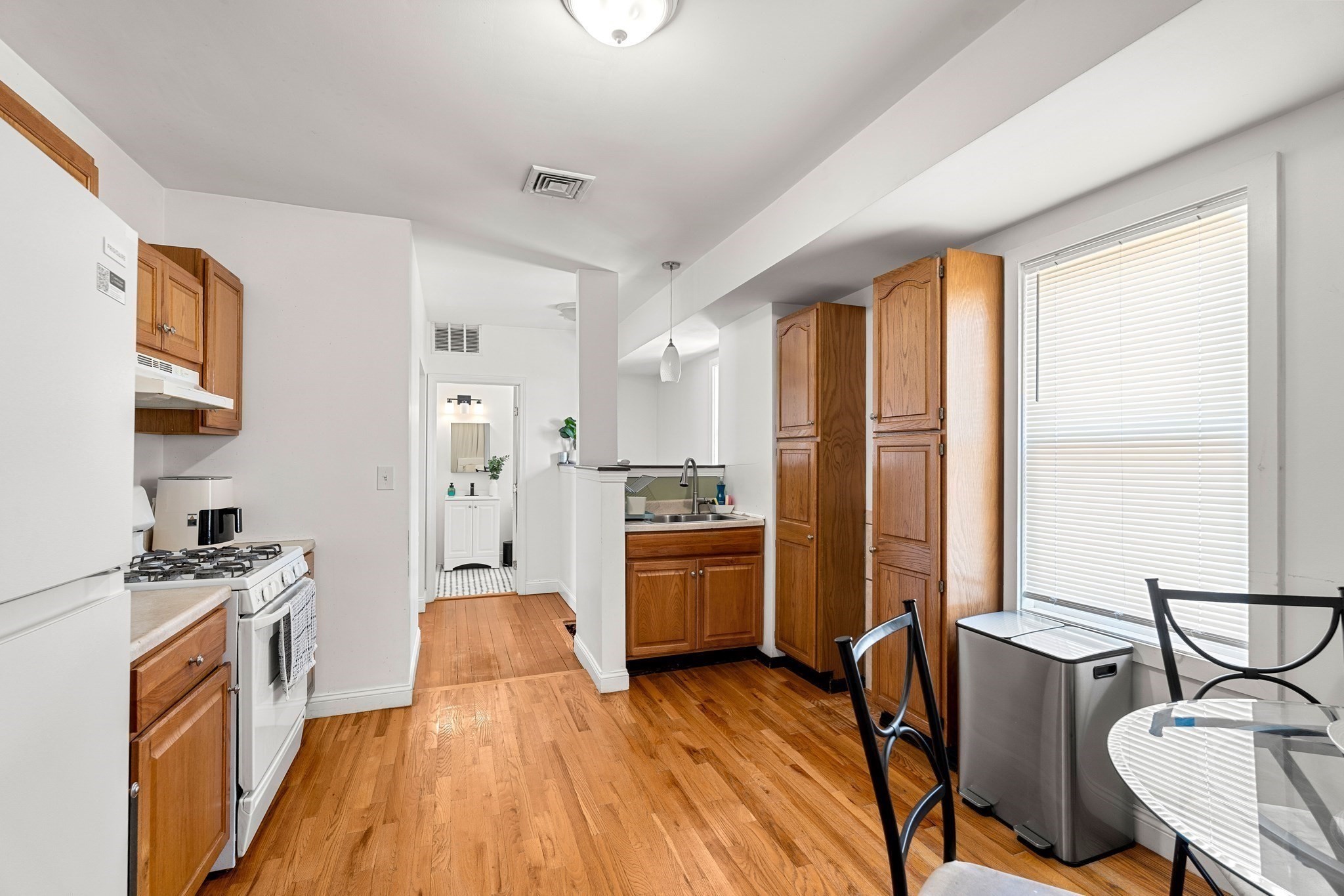 23 Thorndike St Property Photo 14