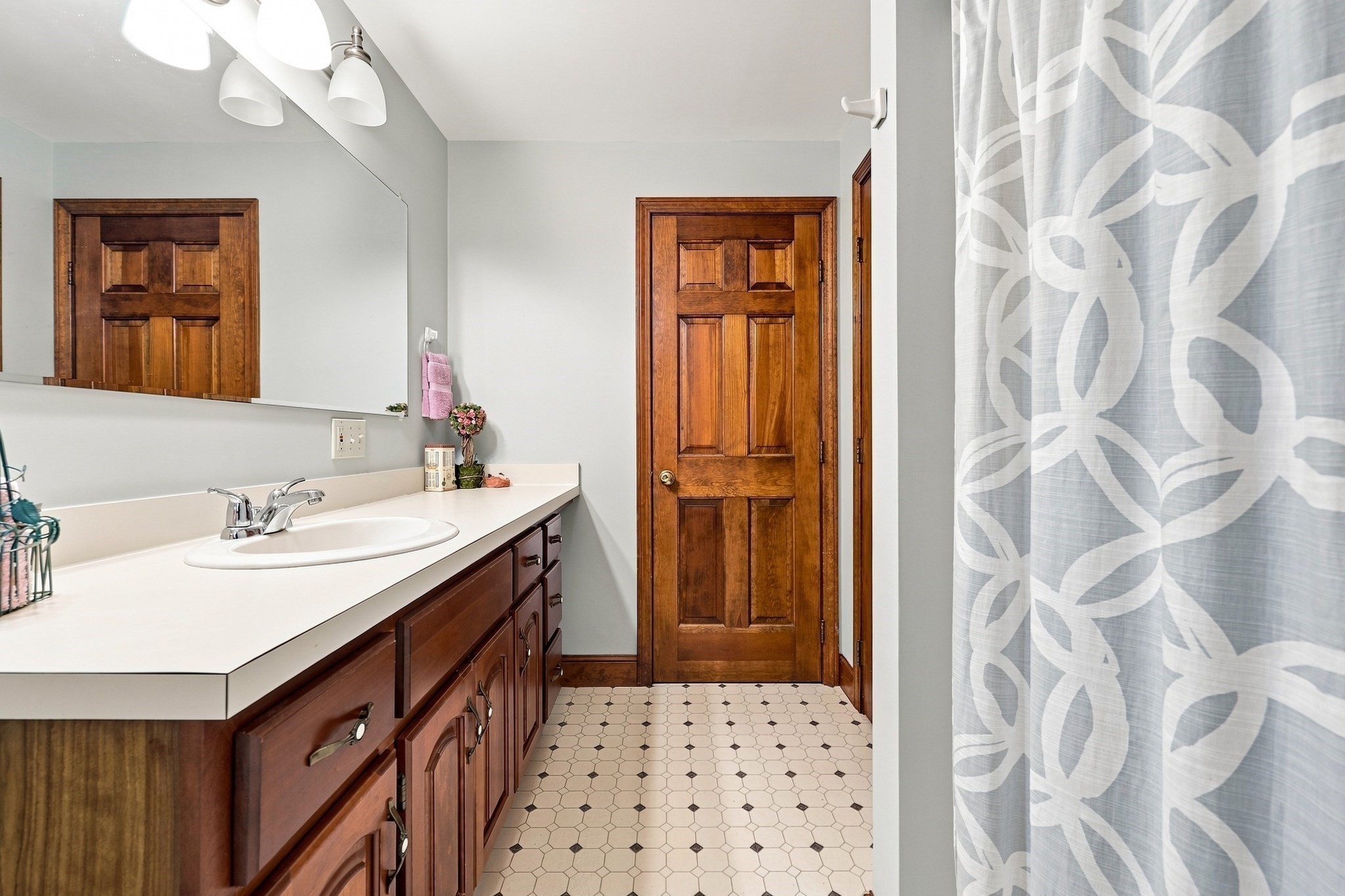 104 Elm Street Property Photo 30