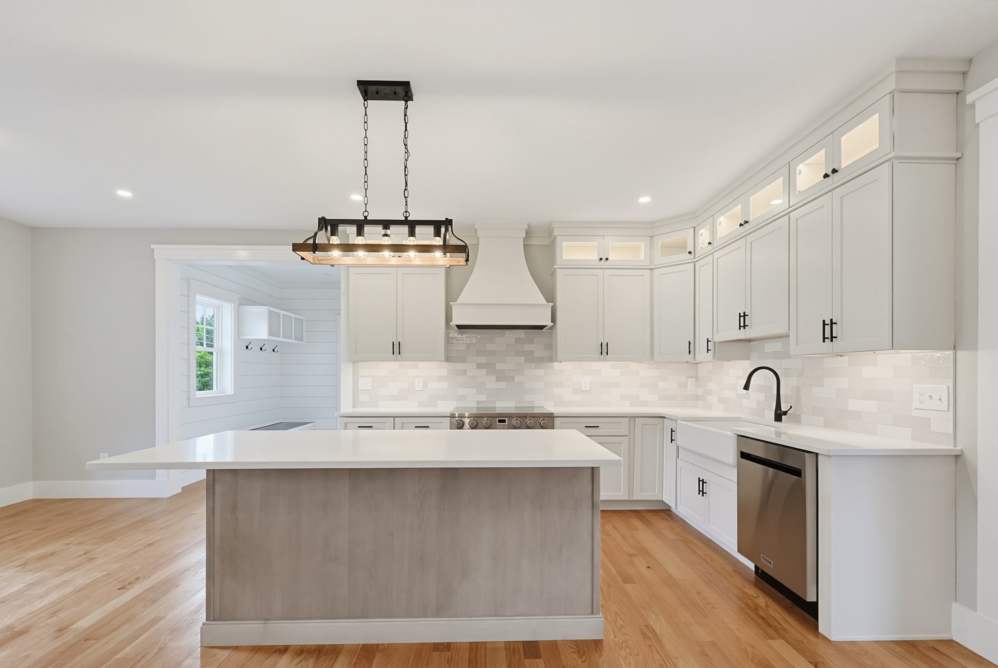 37l Poquanticut Ave # L Property Photo 13