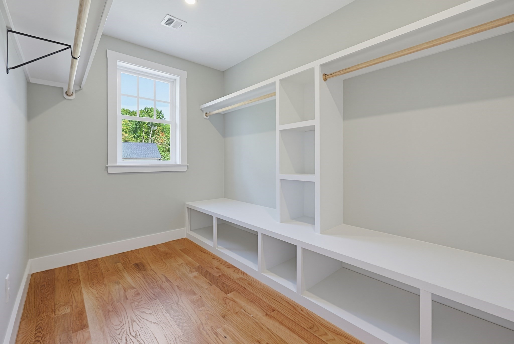 37l Poquanticut Ave # L Property Photo 26