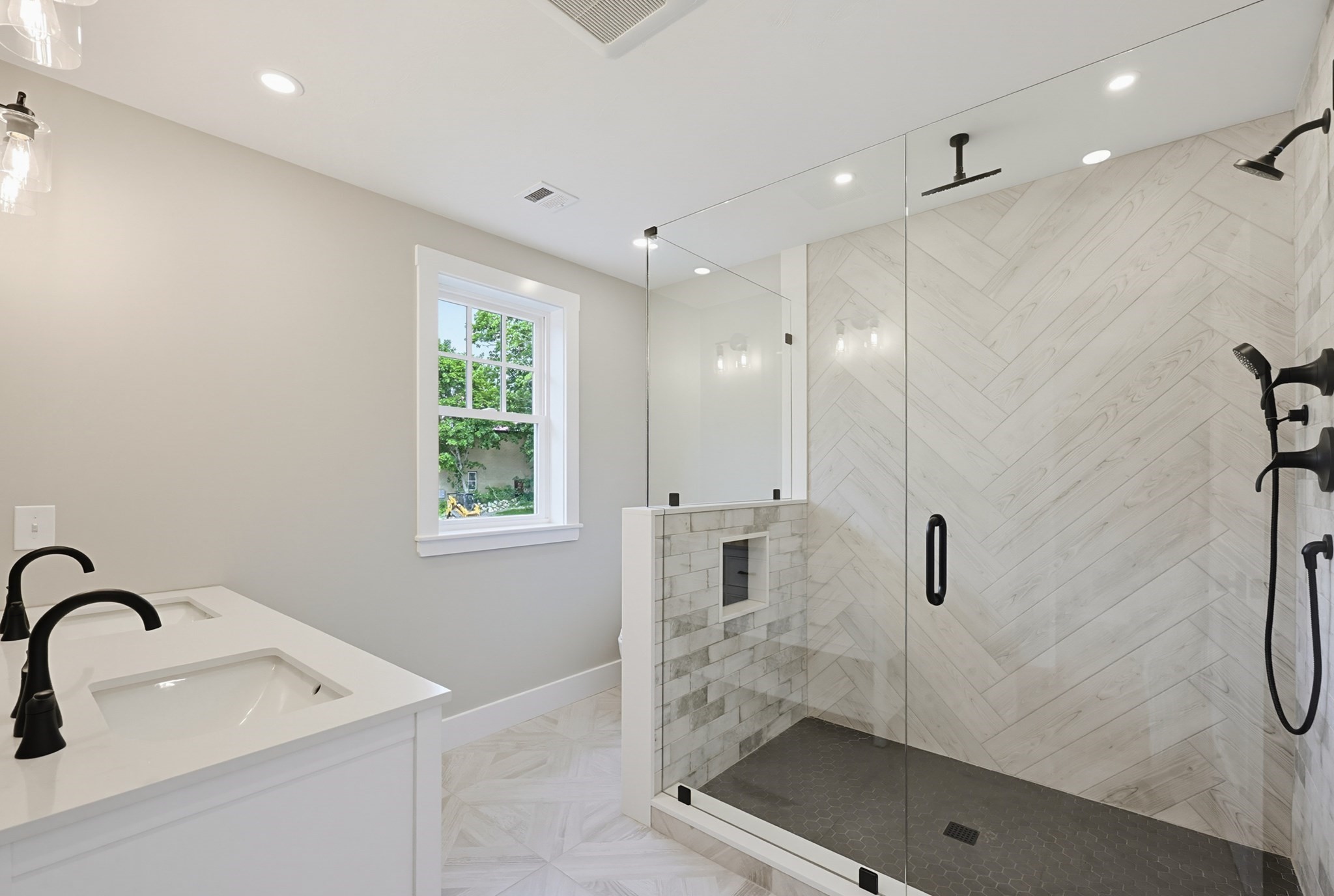 37l Poquanticut Ave # L Property Photo 27