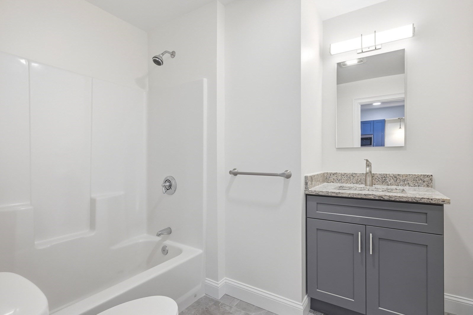 10 Franklin Ave. Property Photo 6