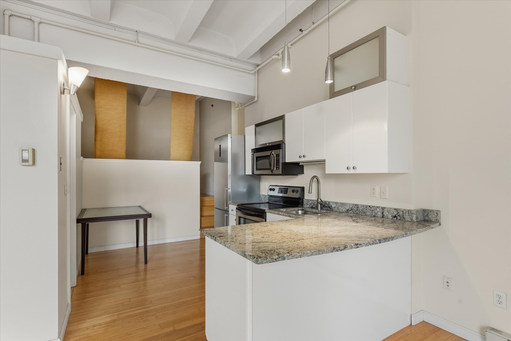 12 Stoneholm Street # 524 Property Photo 6