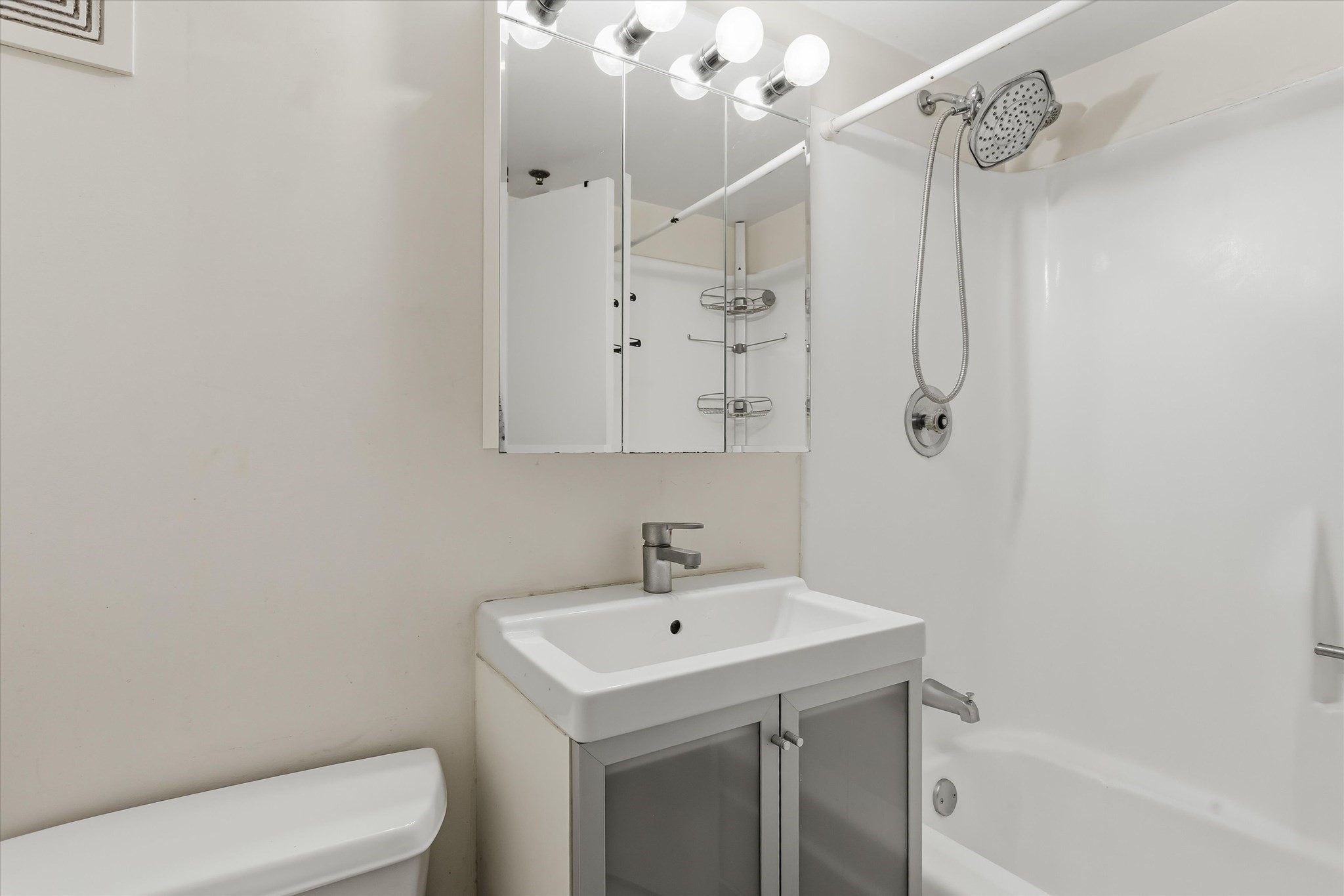 12 Stoneholm Street # 524 Property Photo 11