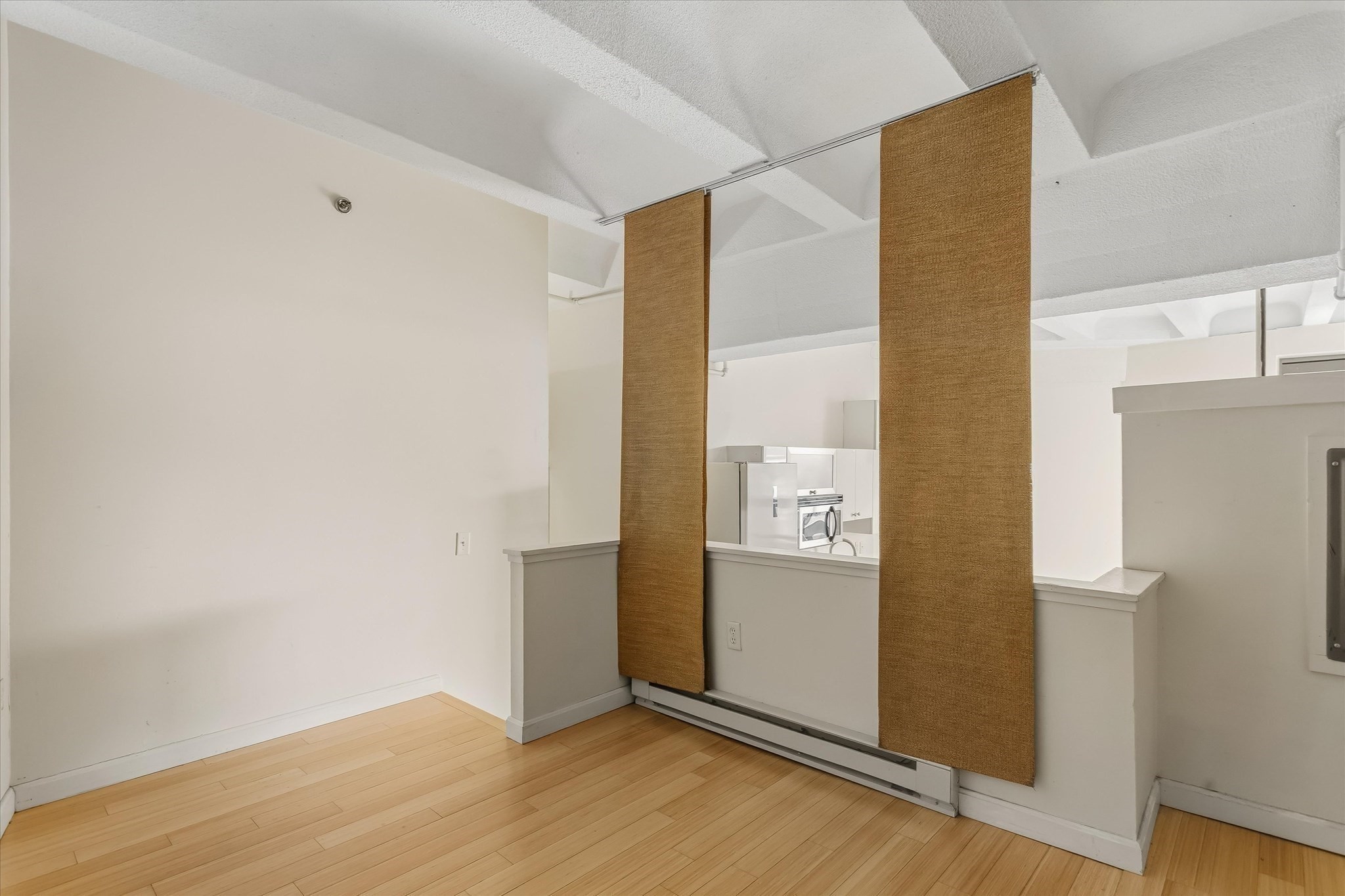 12 Stoneholm Street # 524 Property Photo 16