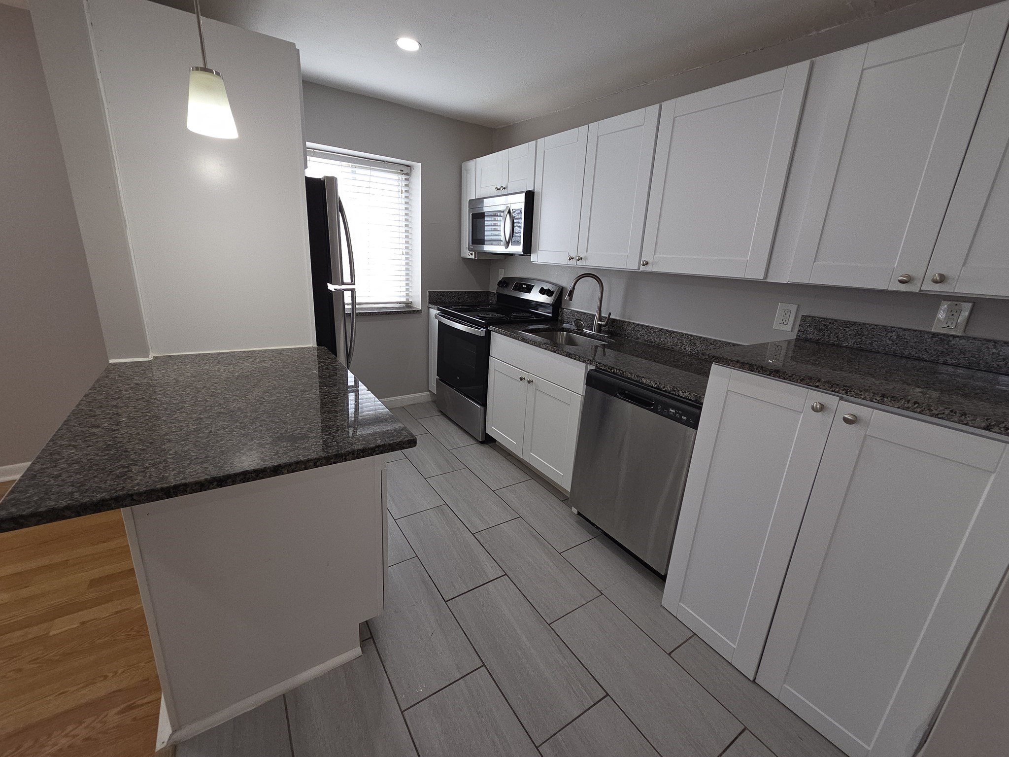 24 Colgate Road # 9 Property Photo 1