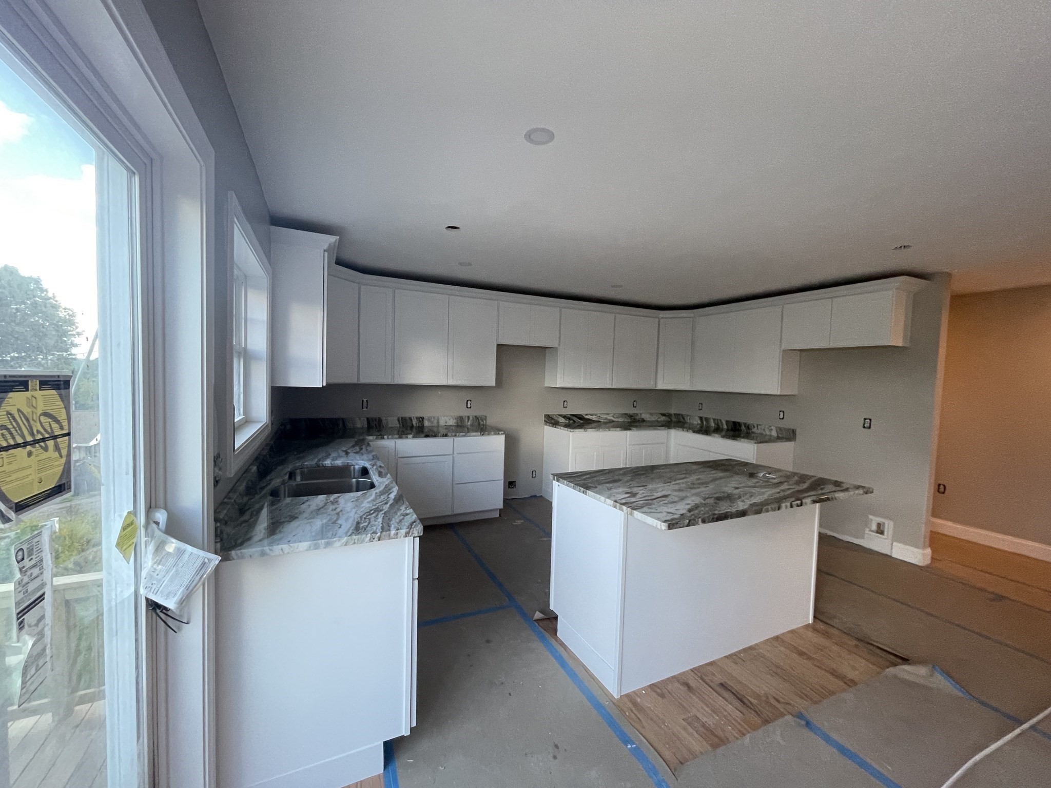 29 Steele St # A Property Photo 5