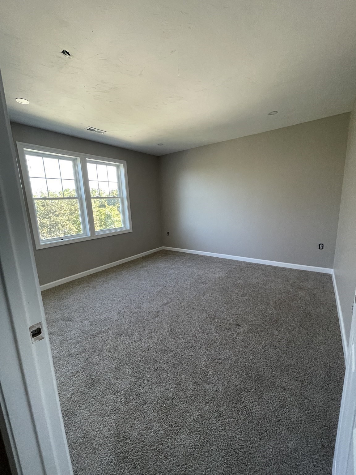 29 Steele St # A Property Photo 13