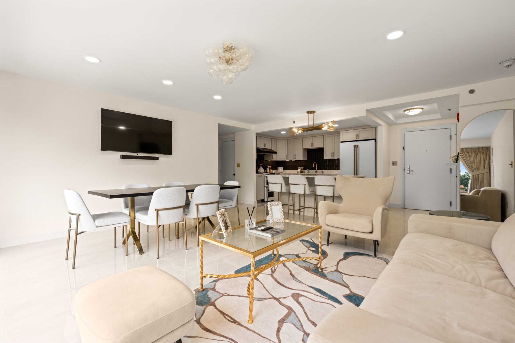 165 Tremont St # 302 Property Photo 6