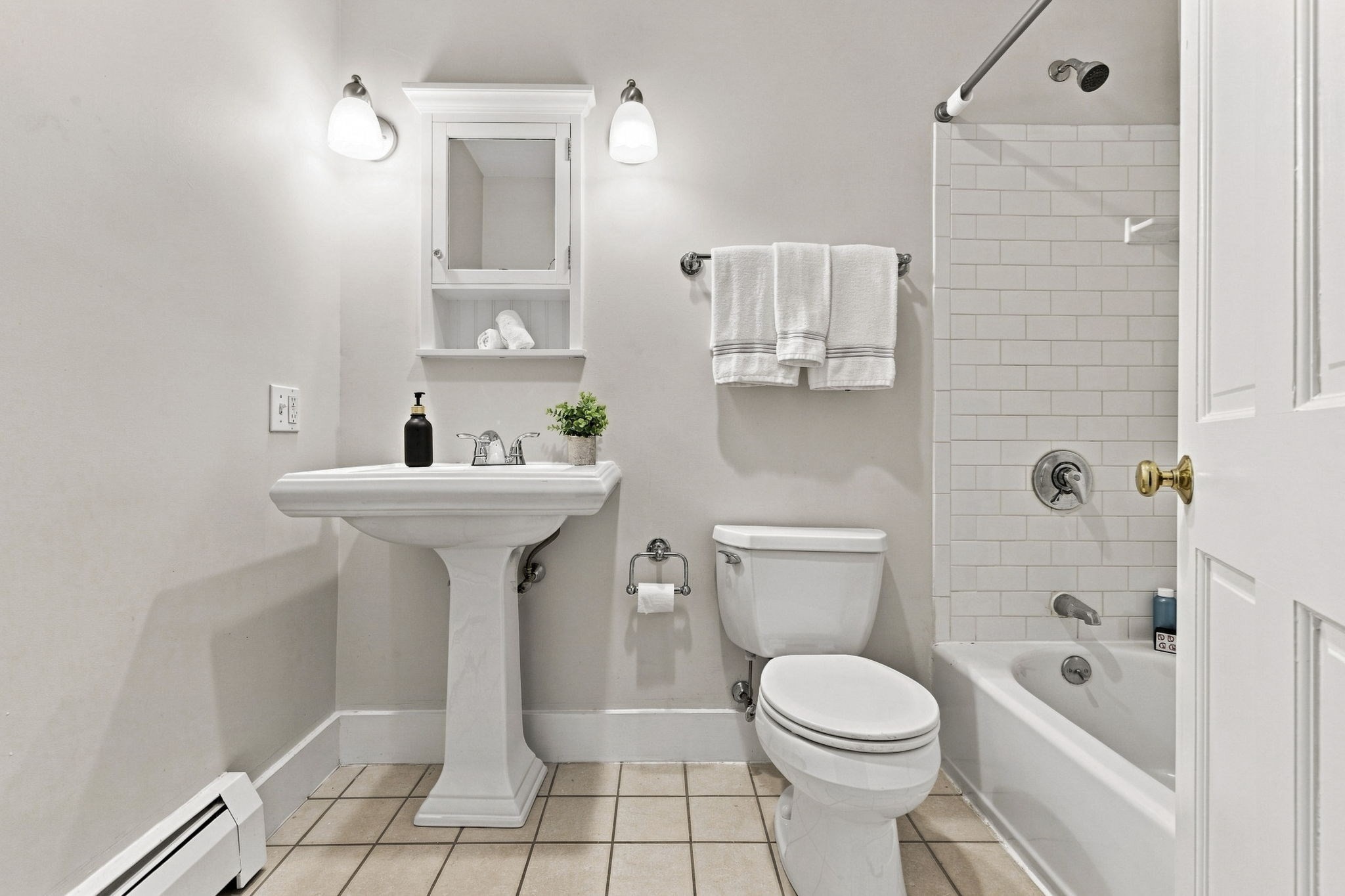 32 Yarmouth Street # B Property Photo 14