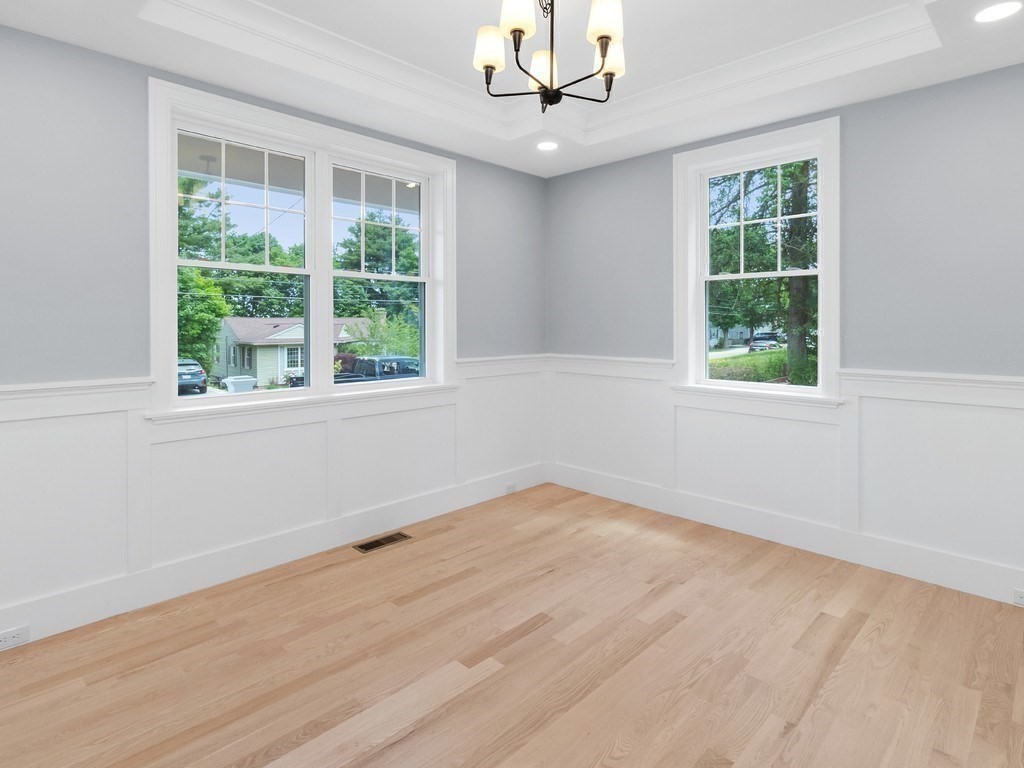 113 Warwick Avenue Property Photo 15