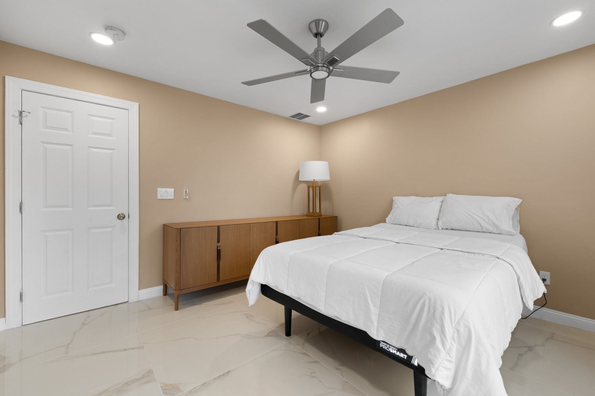 60 Shufelt Rd Property Photo 26