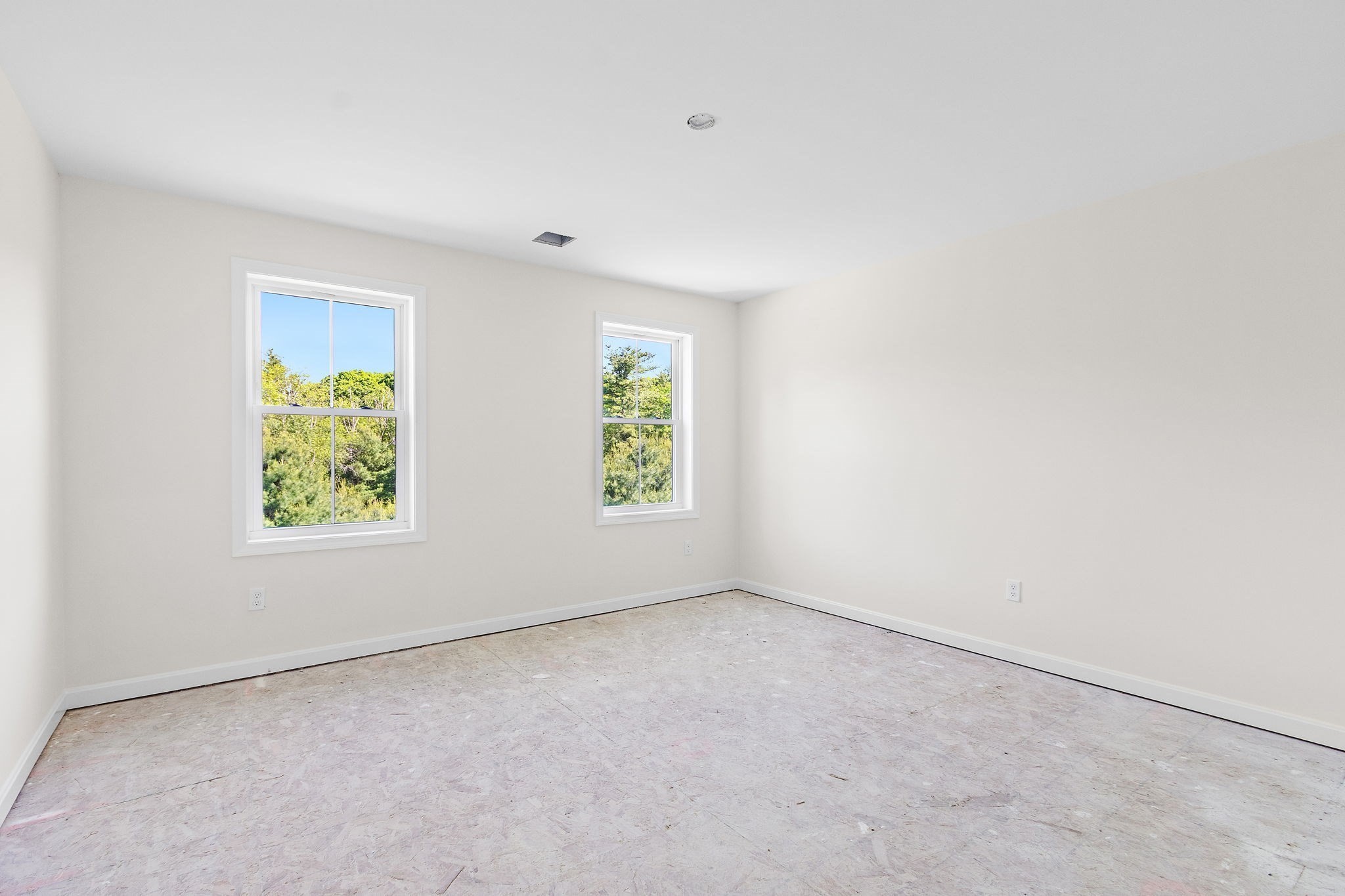 38 Hemlock Street Property Photo 19