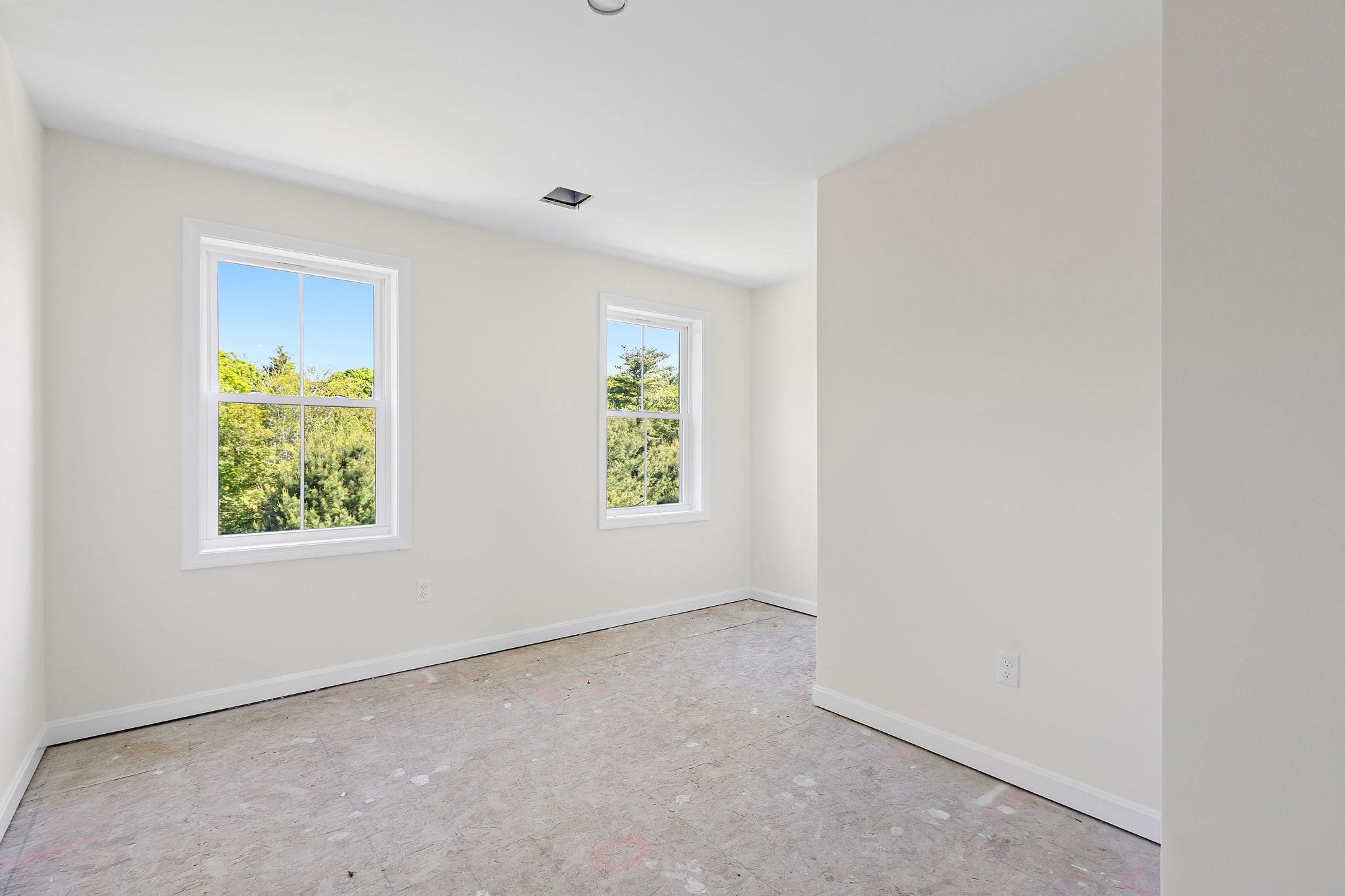 38 Hemlock Street Property Photo 24