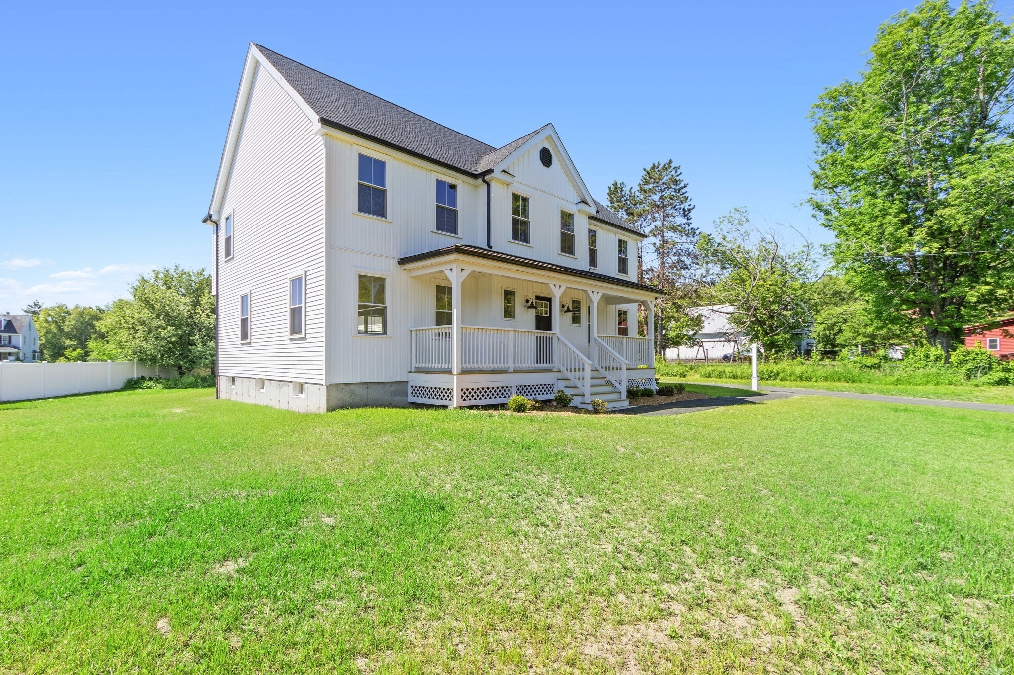 38 Hemlock Street Property Photo 39
