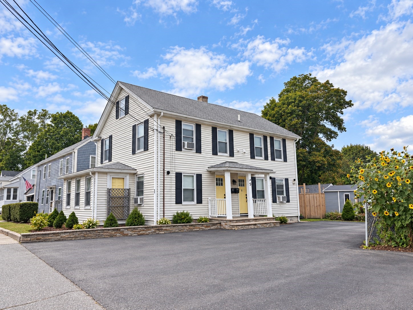 5 Washington St Property Photo 1