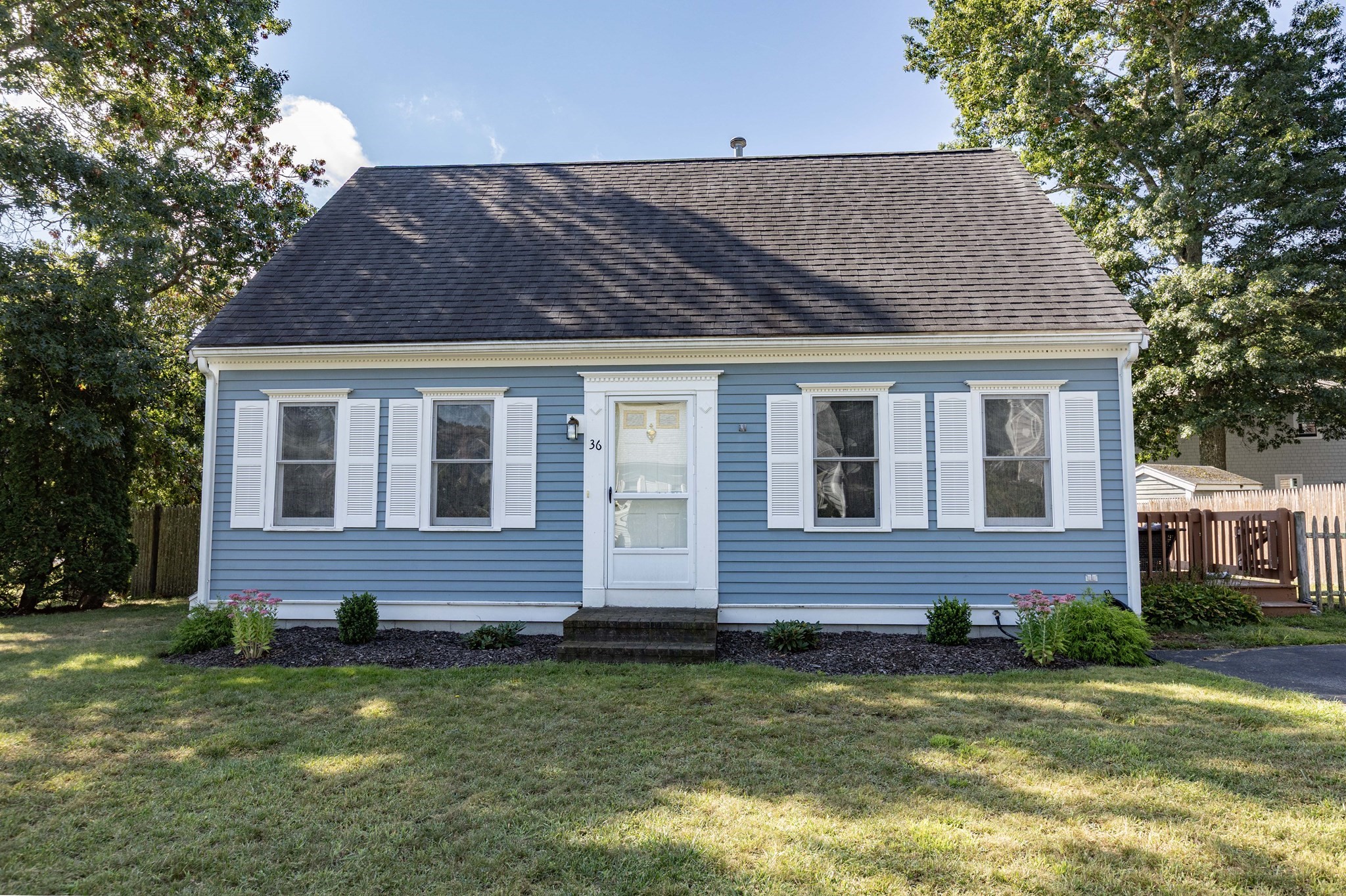 36 Redwood Circle Property Photo 1