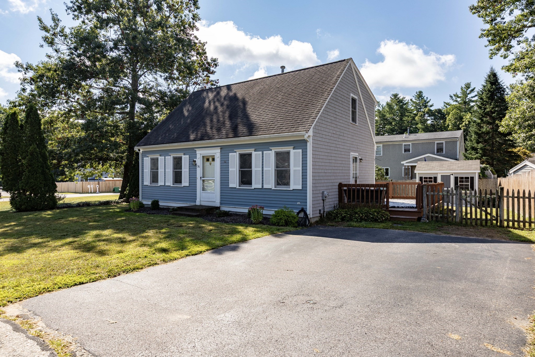 36 Redwood Circle Property Photo 2