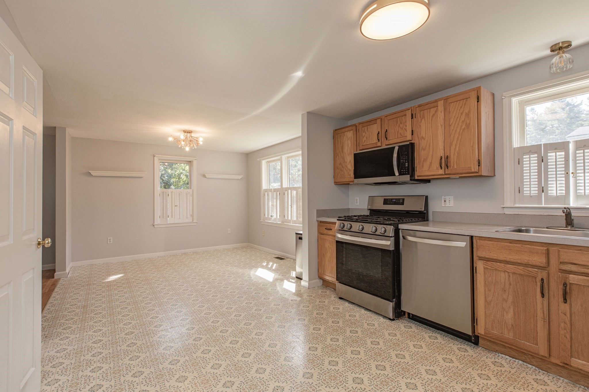 36 Redwood Circle Property Photo 8