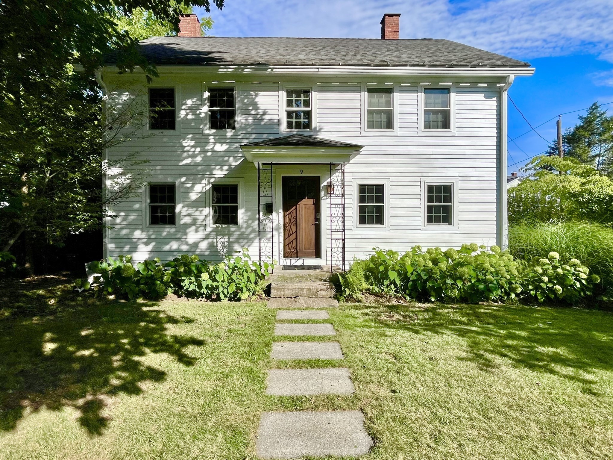 9 Cross St. Property Photo 1