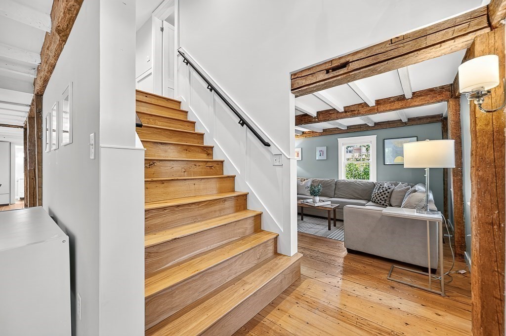 9 Cross St. Property Photo 5