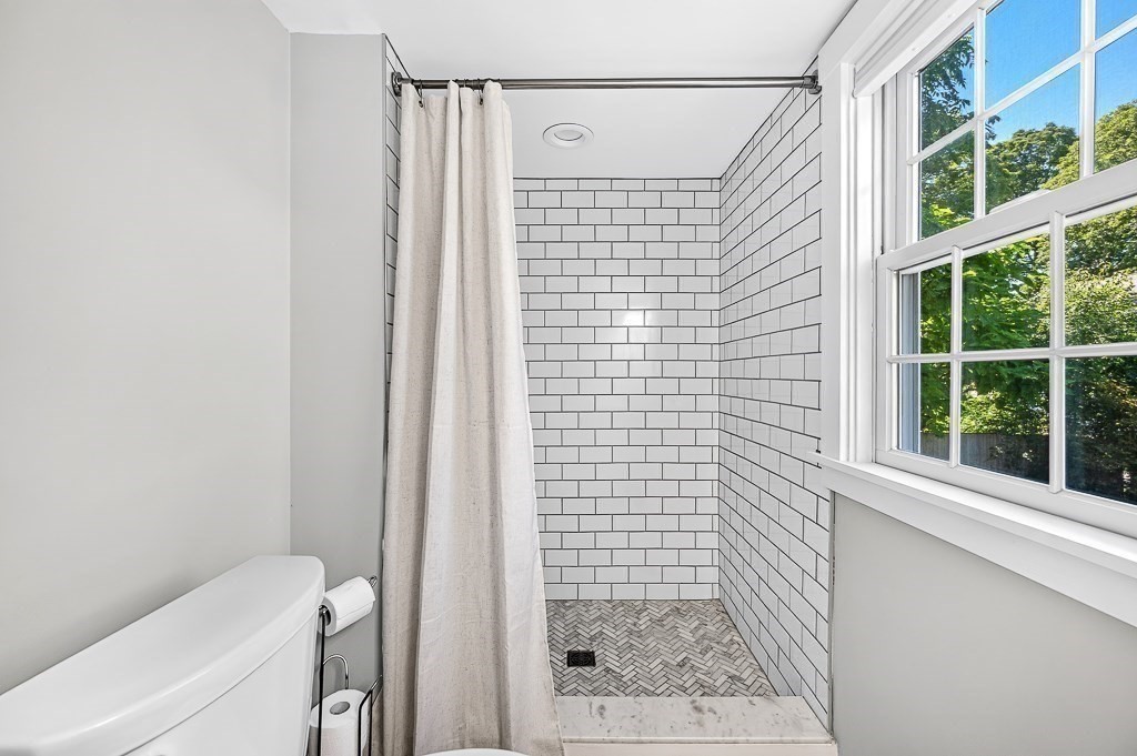 9 Cross St. Property Photo 22