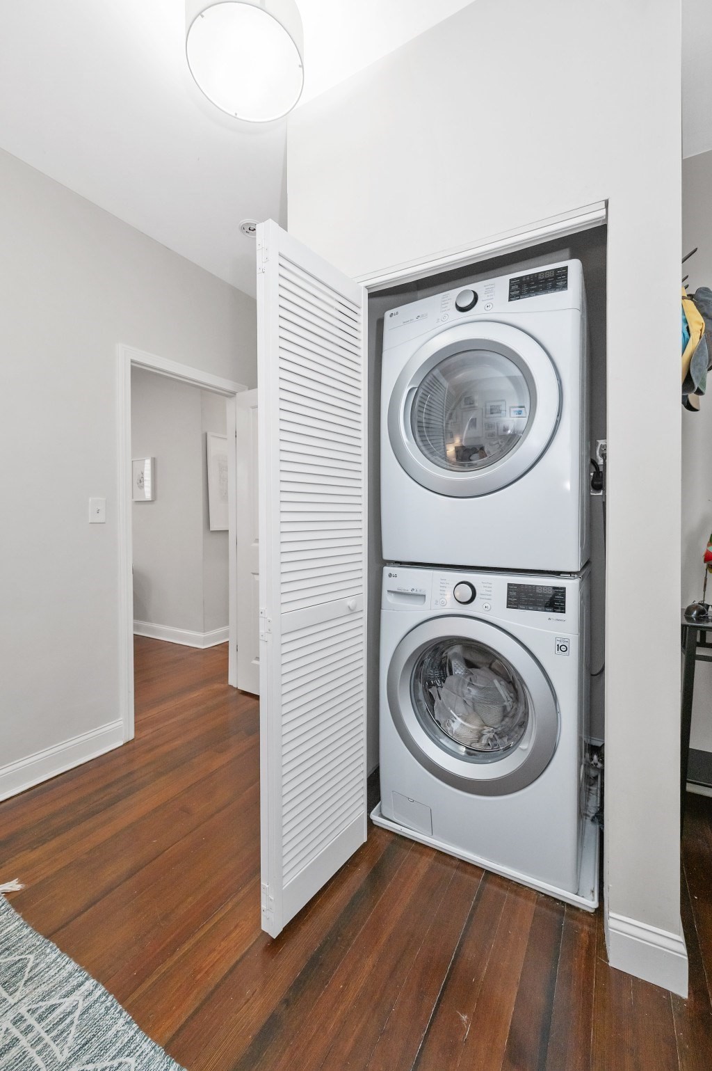 459 Meridian St # A Property Photo 15