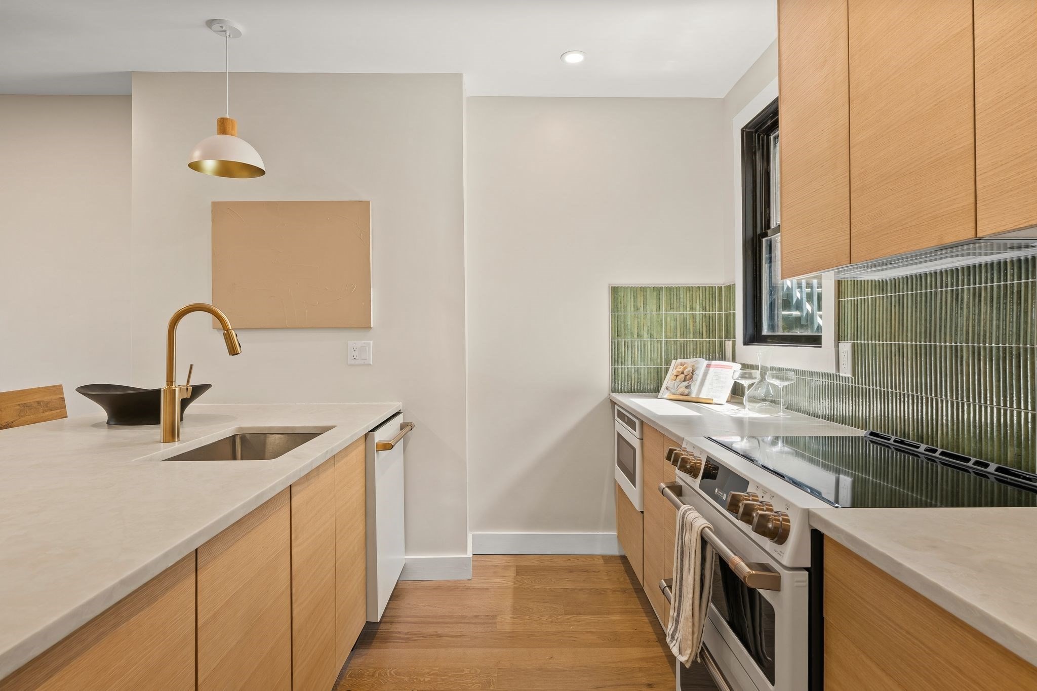 18 Yale Terrace # 2 Property Photo 11