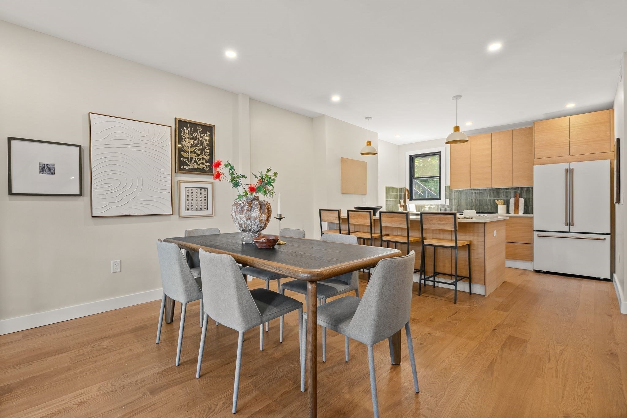 18 Yale Terrace # 2 Property Photo 14