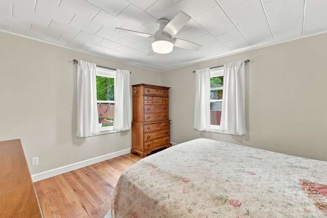 386 Parker St Property Photo 17