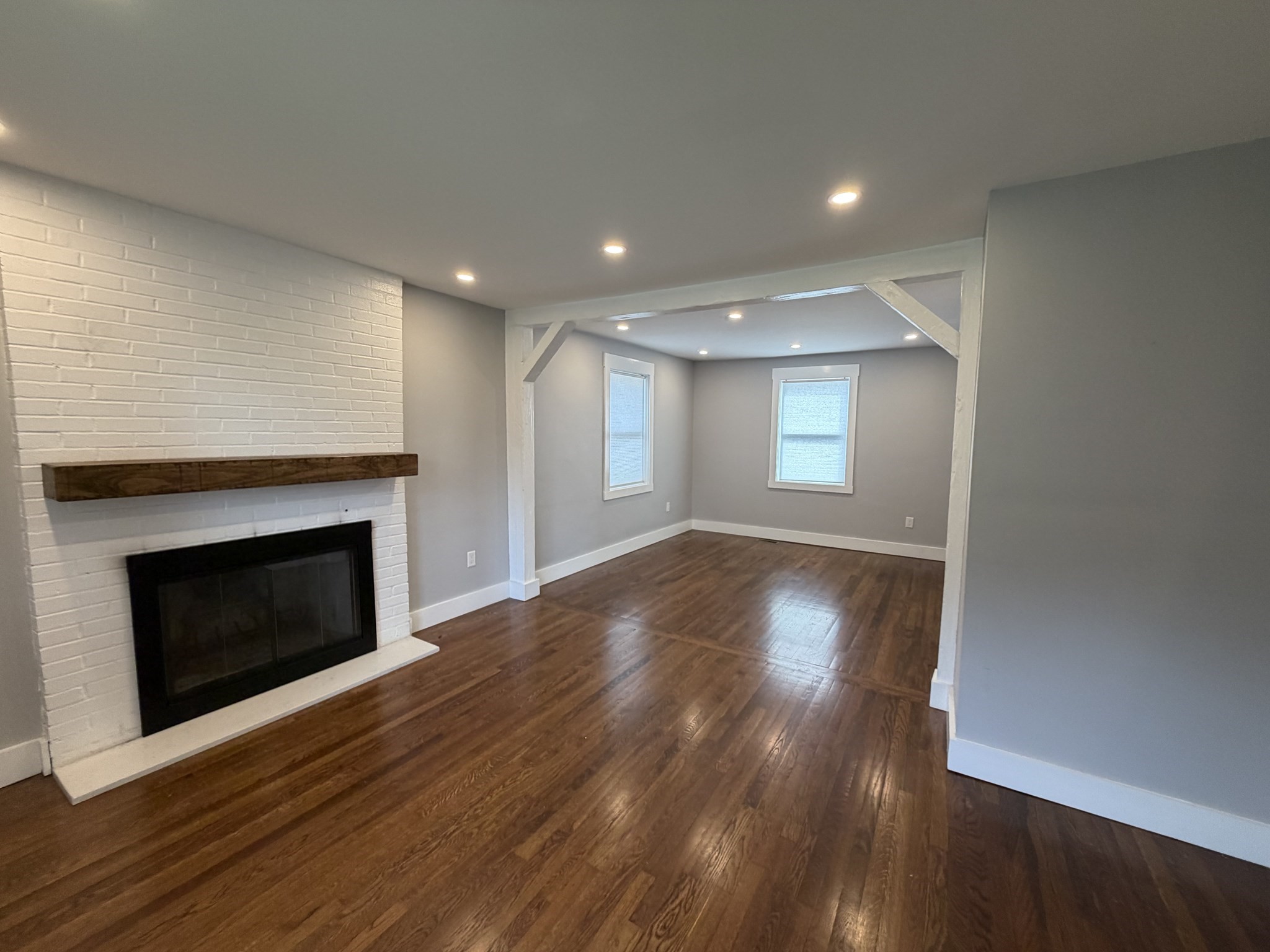 150 W Jersey Street Property Photo 7