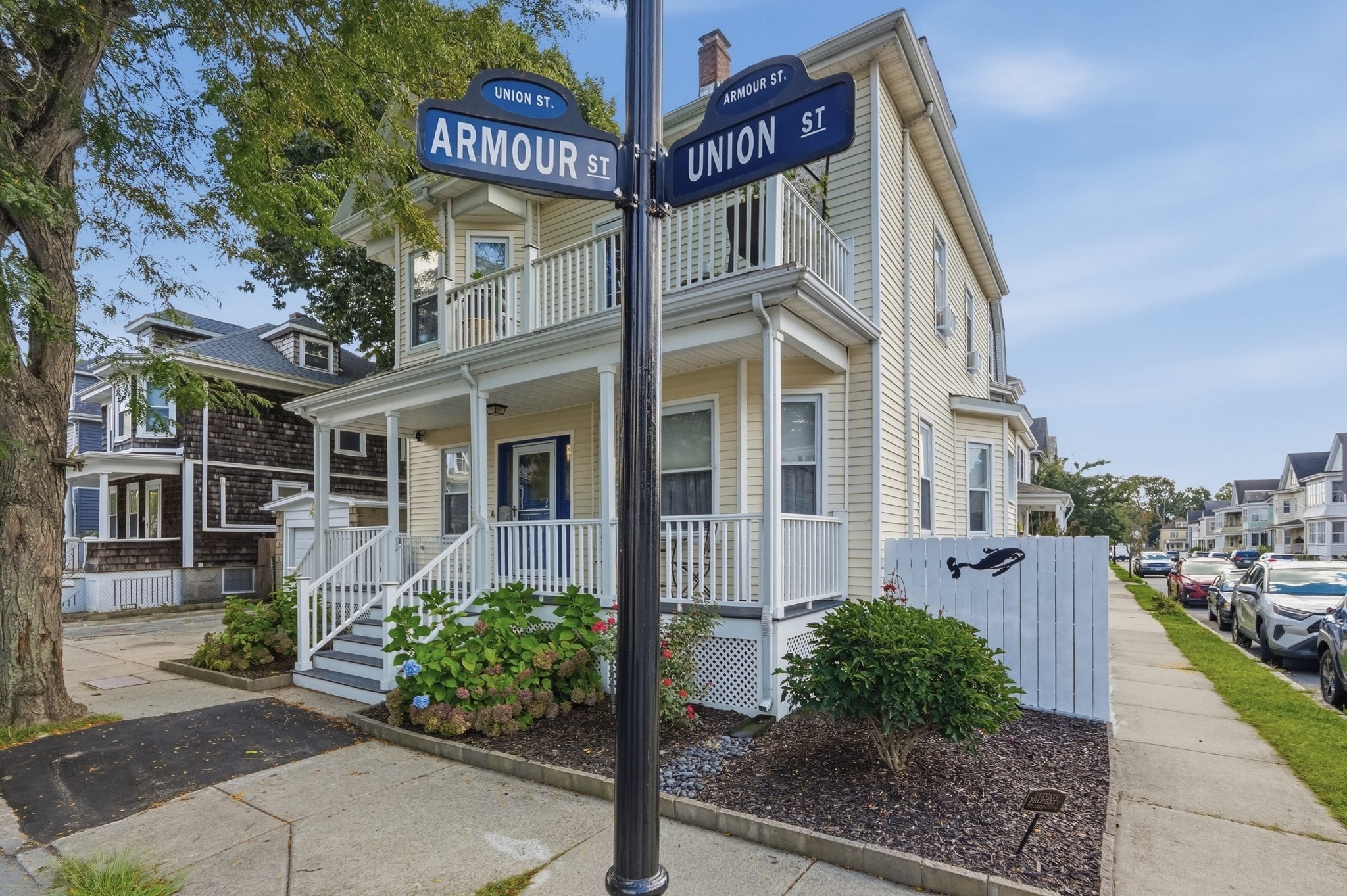 590 Union Street Property Photo 2