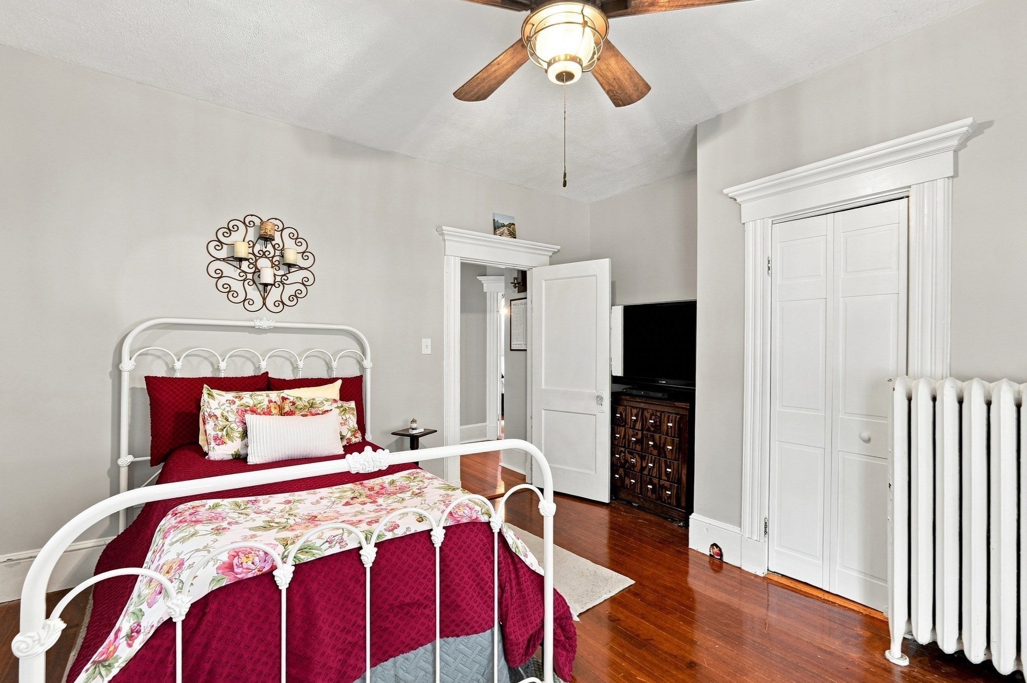 590 Union Street Property Photo 16