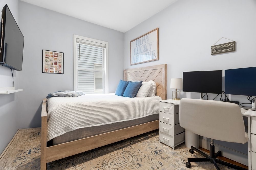 130 Boston St Property Photo 10