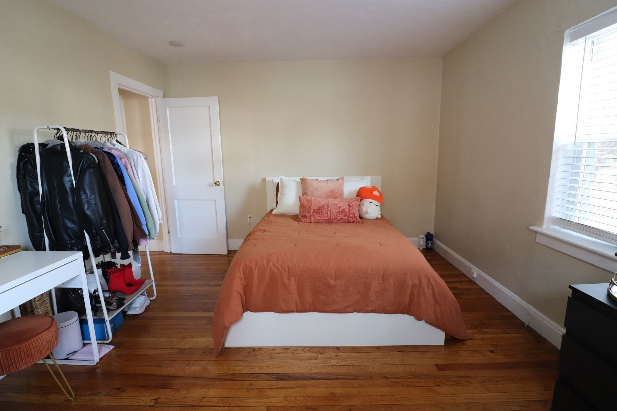 34 Beechcroft St # 2 Property Photo 6