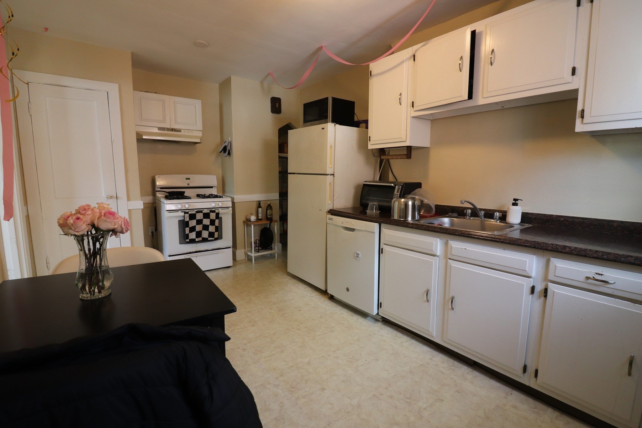 34 Beechcroft St # 2 Property Photo 9