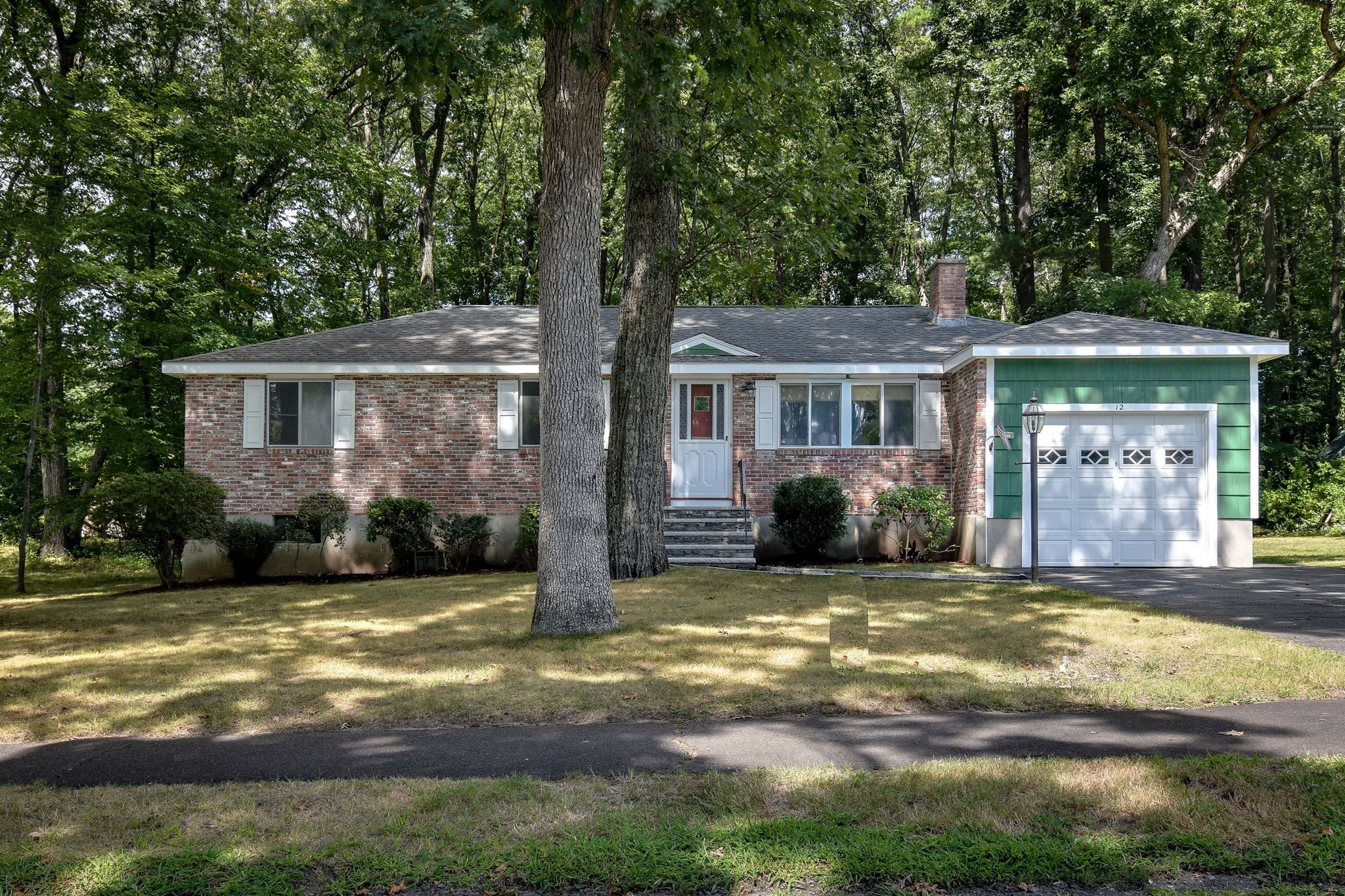 12 Claudette Circle Property Photo 1