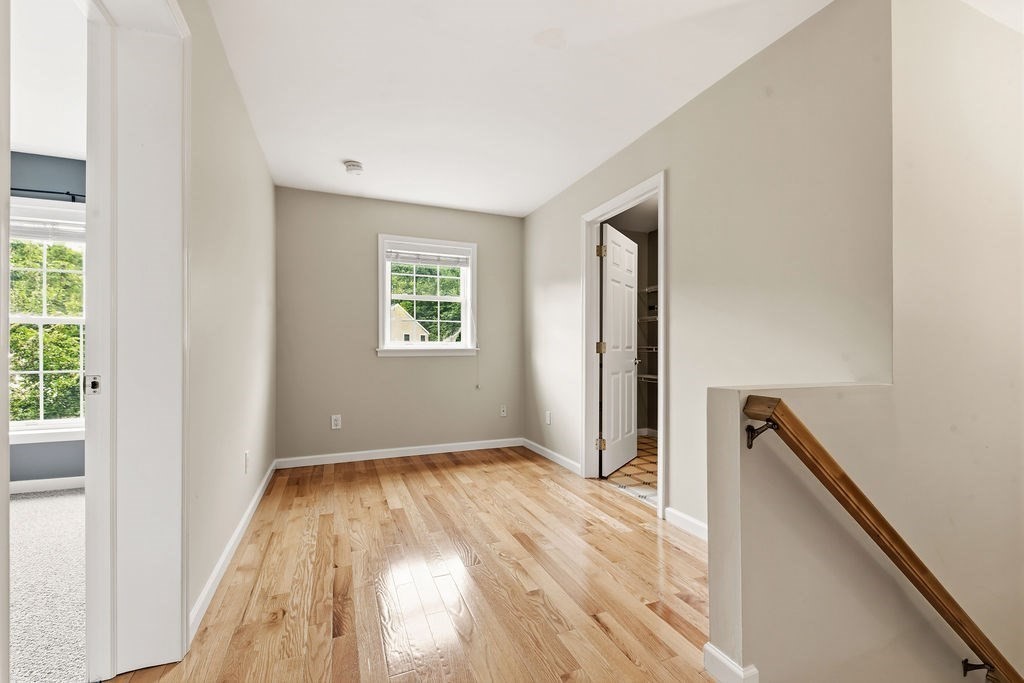 183 Leonard St # 2 Property Photo 25