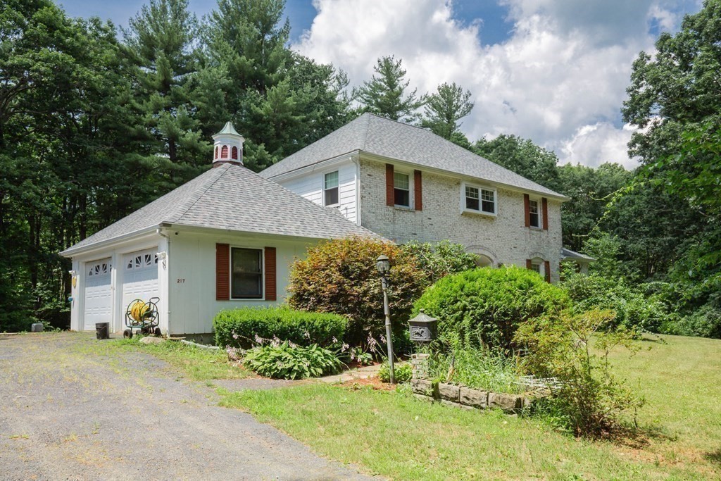 217 Grove St Property Photo 1