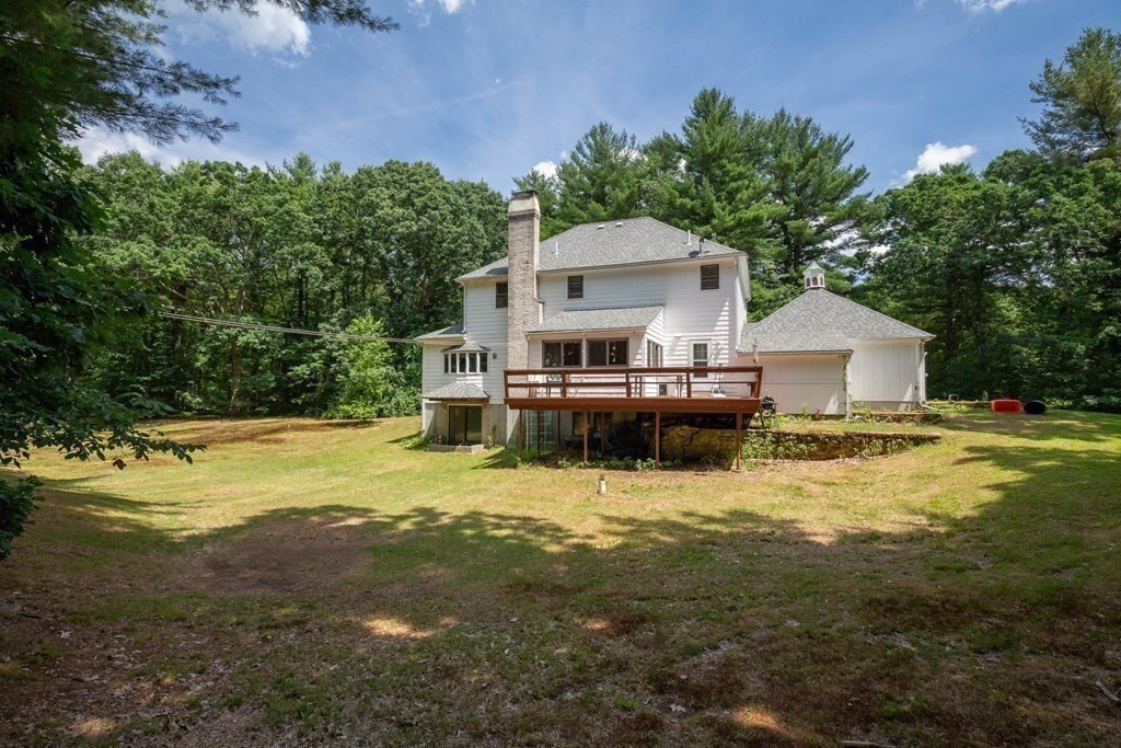 217 Grove St Property Photo 6