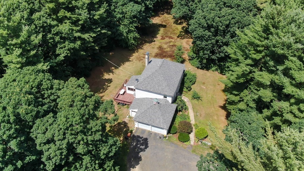 217 Grove St Property Photo 10