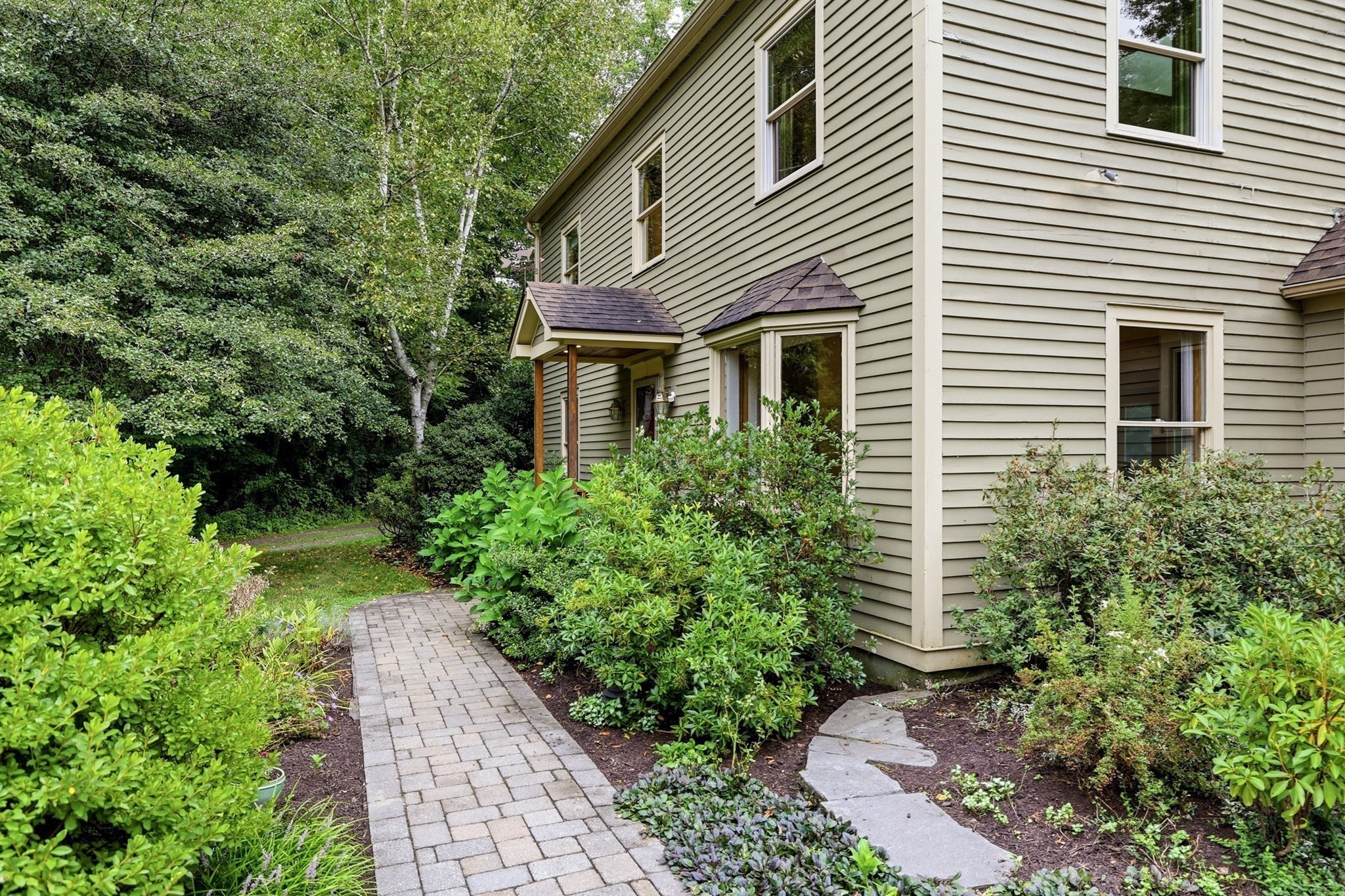 16 Birch Ln Property Photo 1