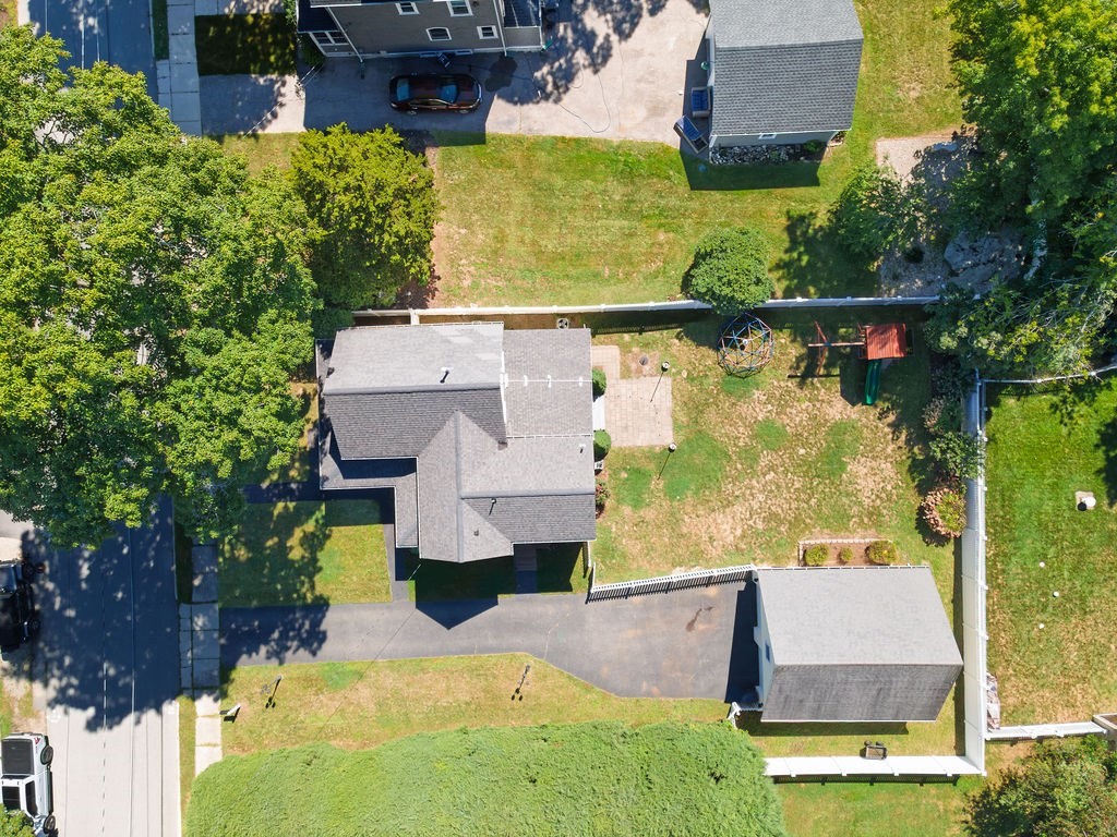92 Lake Ave Property Photo 36