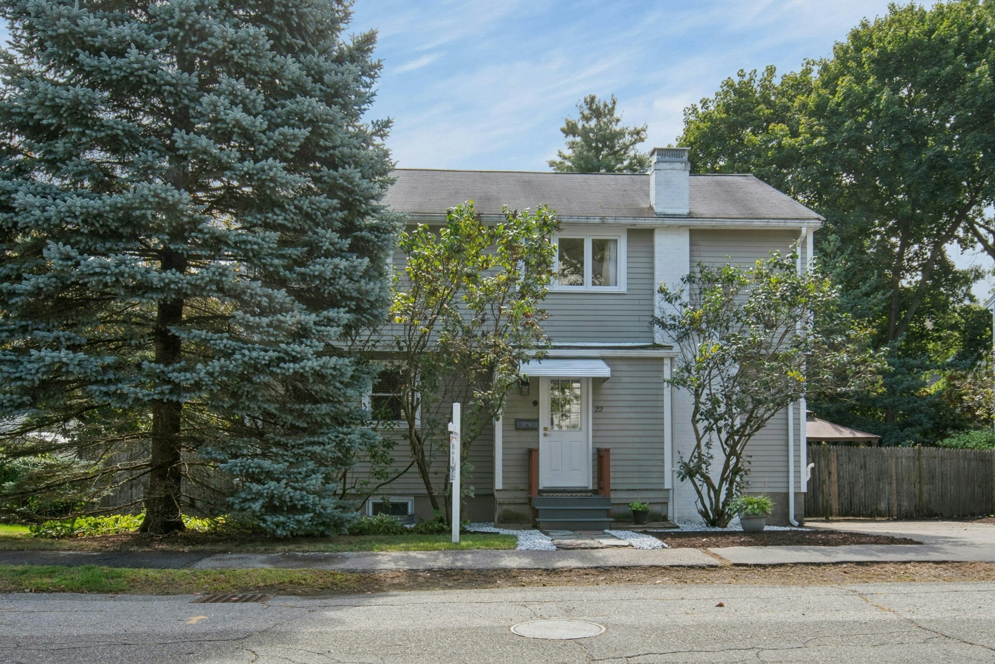 22 Westlund Rd Property Photo 1