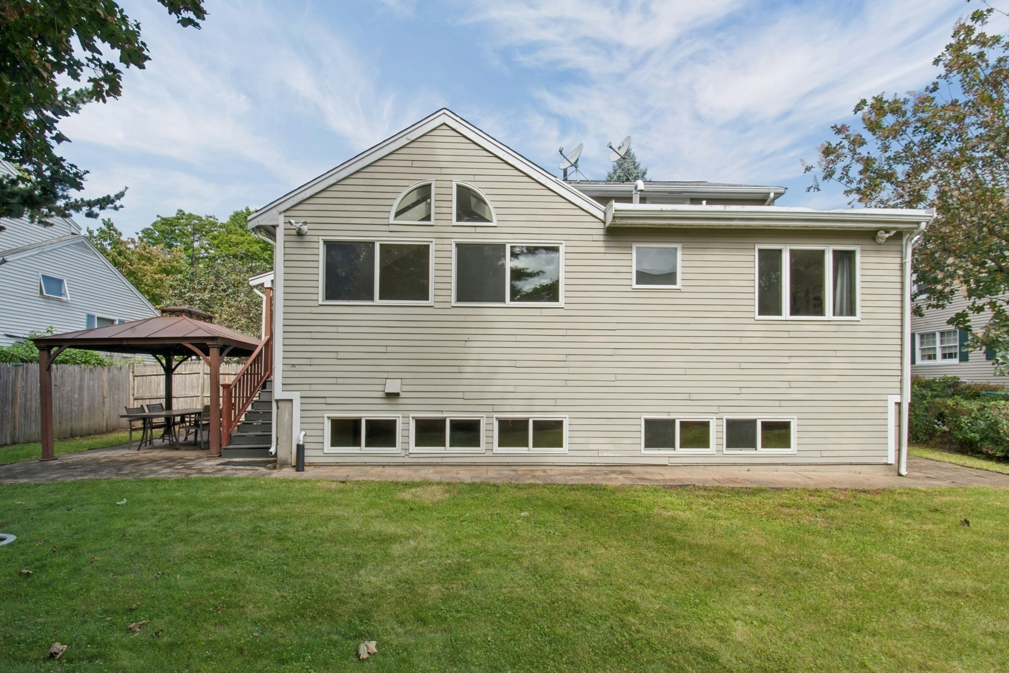 22 Westlund Rd Property Photo 3