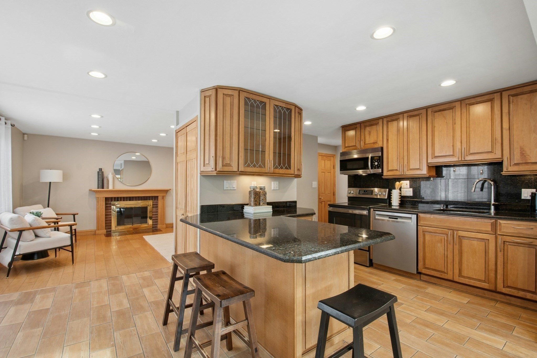 22 Westlund Rd Property Photo 11