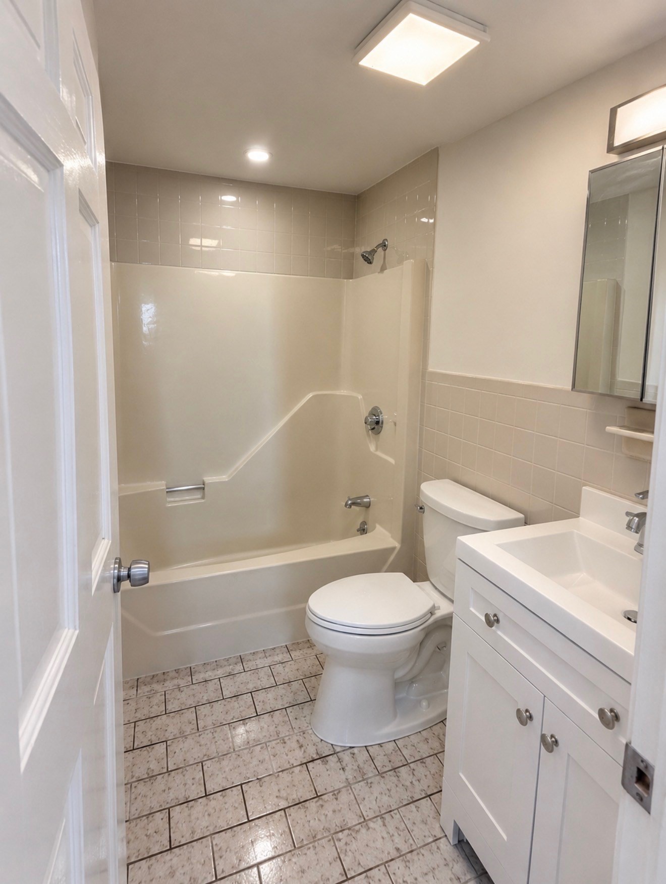 663 Boston St # 10 Property Photo 7