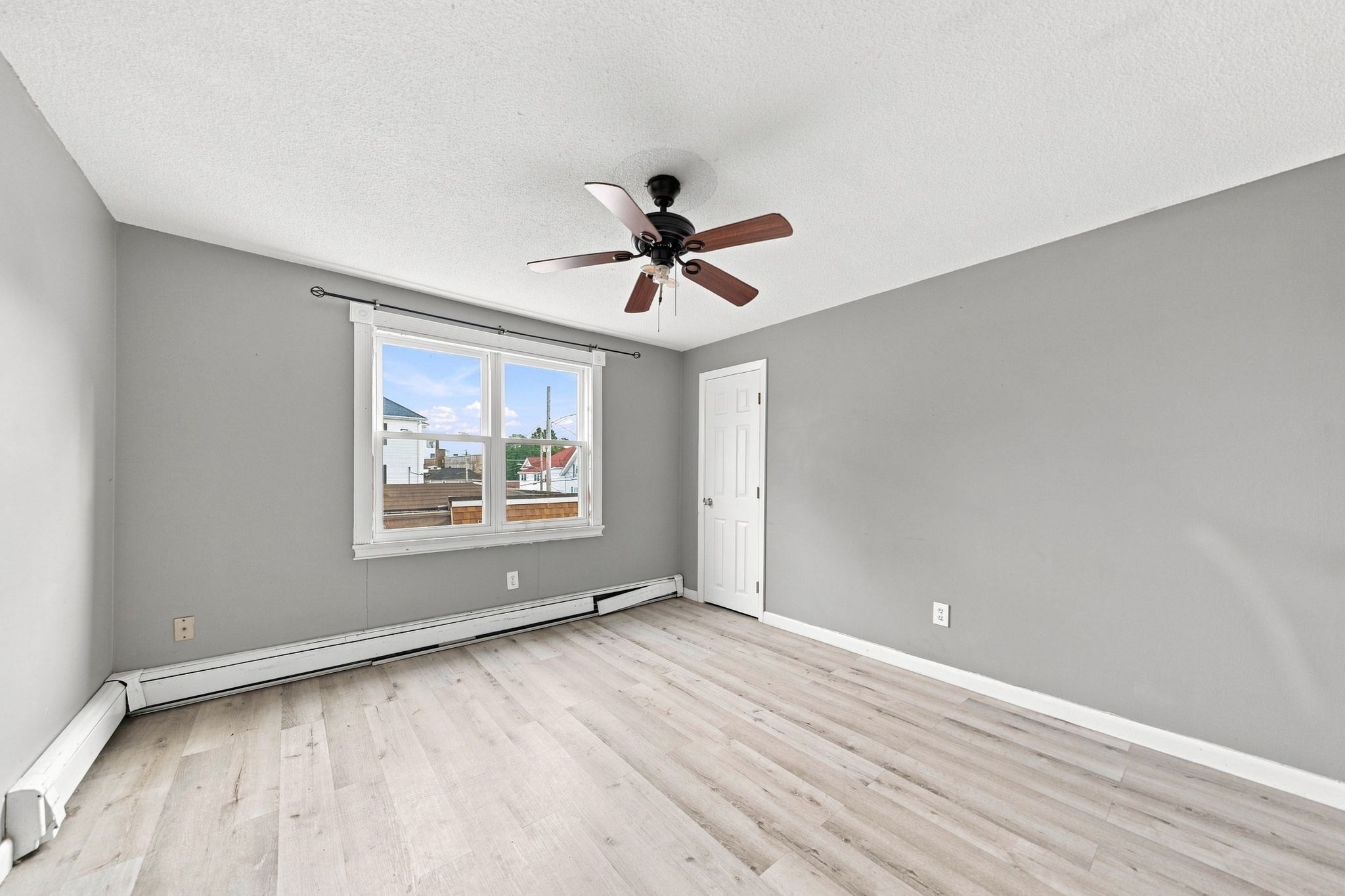 243 Robeson St # 3 Property Photo 9
